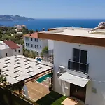 Marine Luxury Villa *