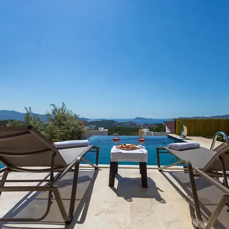 Marine Luxury Villa *