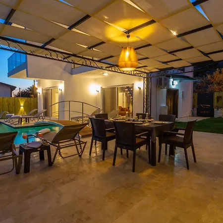 Marine Luxury Villa